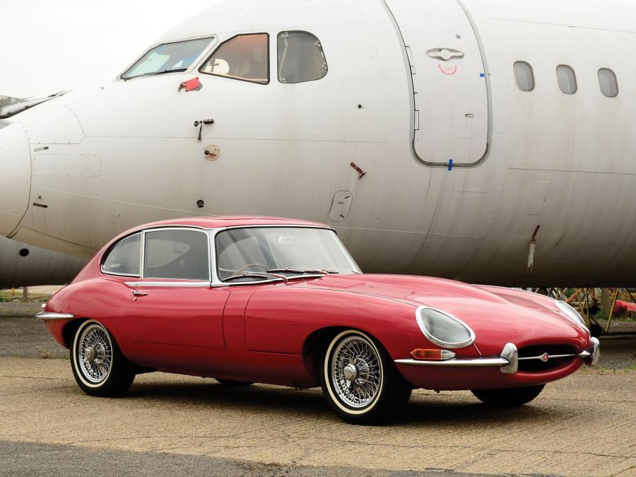 Jaguar E-Type Fixed Head Coupe 2 + 2 (UK) '1961